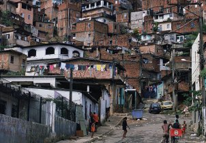 Cepal: pobreza alcanza al 30,7% de la población en América Latina
