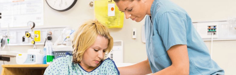 OMS lanza campaña mundial dirigida a reconocer la labor de enfermeras y matronas