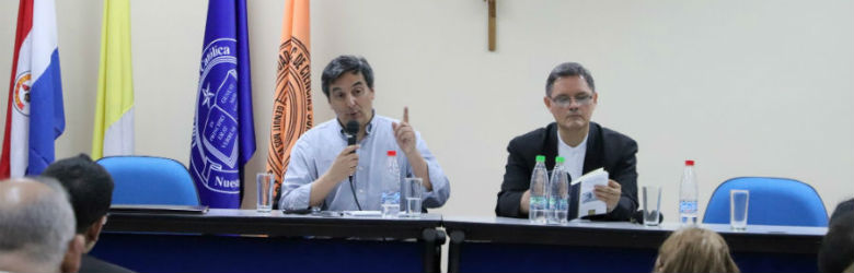 Director del Magister en Doctrina Social de la Iglesia USS dictó clase magistral en U. Católica de Asunción