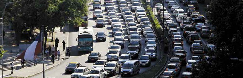 Restricción vehicular a catalíticos en Santiago se aplicará a dos dígitos