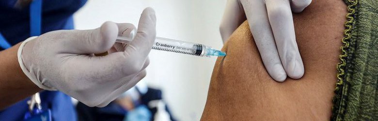 Refuerzo de vacunas partiría con adultos mayores y enfermos de alto riesgo