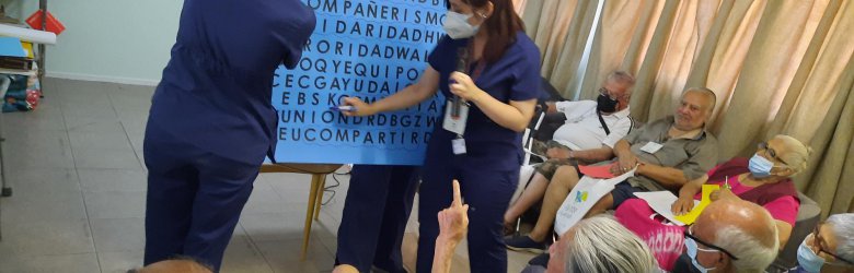 Conoce la nueva iniciativa de alfabetización tecnológica y sanitaria en centros del Senama